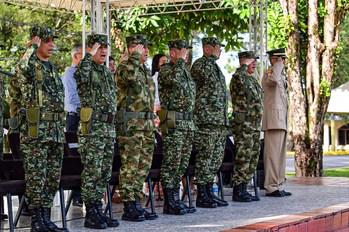 Cuarta División del Ejército Nacional on Twitter