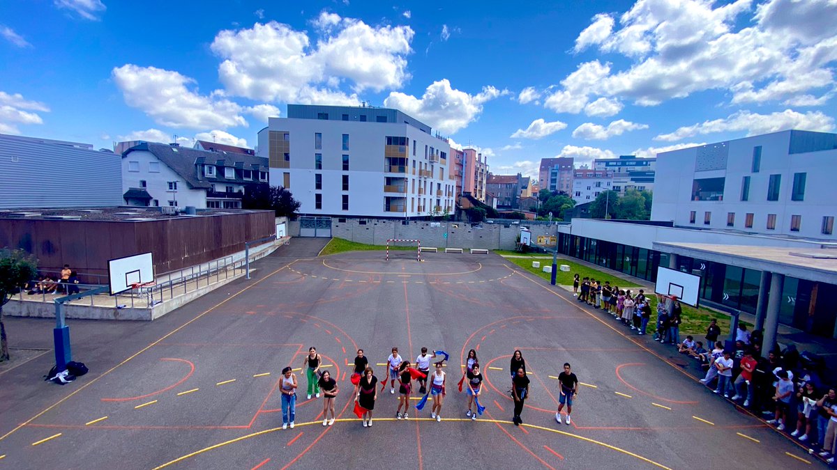 Collège innovant PE tweet media