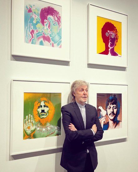 blasberg_d's tweet photo. Secretary Clinton. Sir Paul. Mom and Dad and Grace and Noah. https://t.co/wnQsj0qpcc