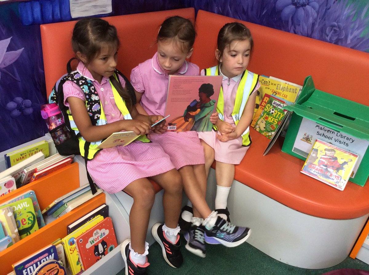 SPMVElm's tweet photo. 👫📚Elm Class have been out and about around Malvern today.  We explored the library and heard about all the things we can use a library card for.  We also spotted lots of physical and human features along the way! 👫📚 https://t.co/QQh7Kuvb6c