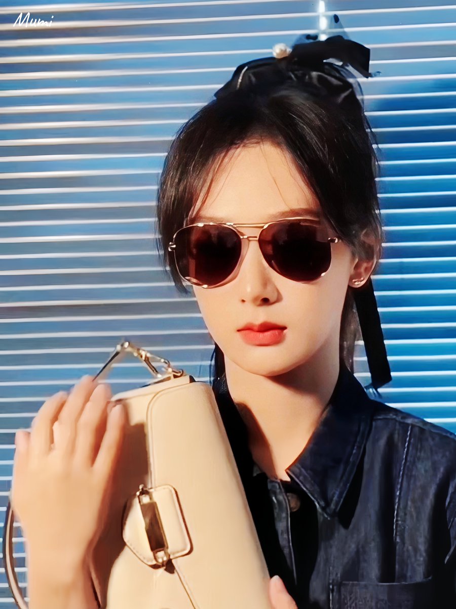 Cool Girl😎
#YangZi
#หยางจื่อ