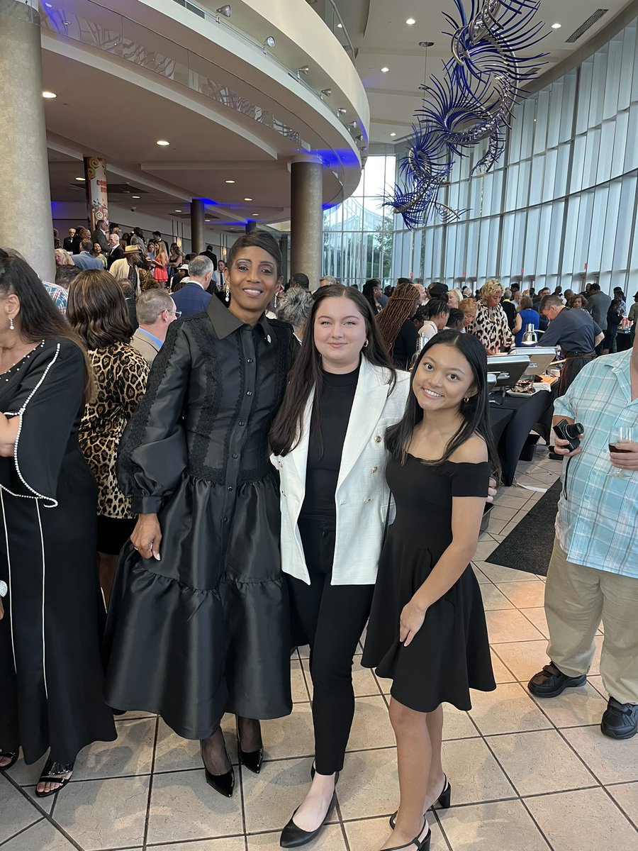 Some of our UNFCD members attended the Jacksonville City Council installation last night. We’re so excited for new leadership in our city.  Congratulations to all city council members and new Property Appraiser @cmjoycemorgan! #jaxpol