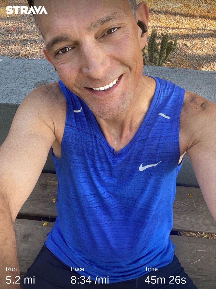 Lookout weekend…here I come! #run #runner #fridayrun #lookoutweekend 

——————————————————————————————————————————————#arizonarunning #azrunner #desertrunner  #nikerunner #nikefreern #fitover50 #fitover55 #gayrunner #instagayrunner #wayoflife #wolaco #oldmenrun #running