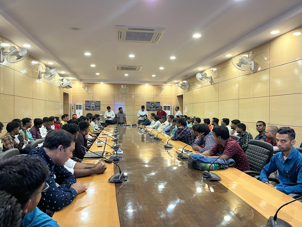 District level CSC workshop for Income Tax Return (ITR), NPS, Dakmitra and e-Store in the presence of Mr Sarvdeep Singh AVP CSC SPV Delhi, S M Alam DGM CSC SPV Ranchi , Wasim Imam SPM CSC SPV Ranchi, Both District Manager and approx 100 VLE
<a href="/CSCegov_/">CSCeGov</a> <a href="/CDC_eHealth/">CDC_eHealth</a>