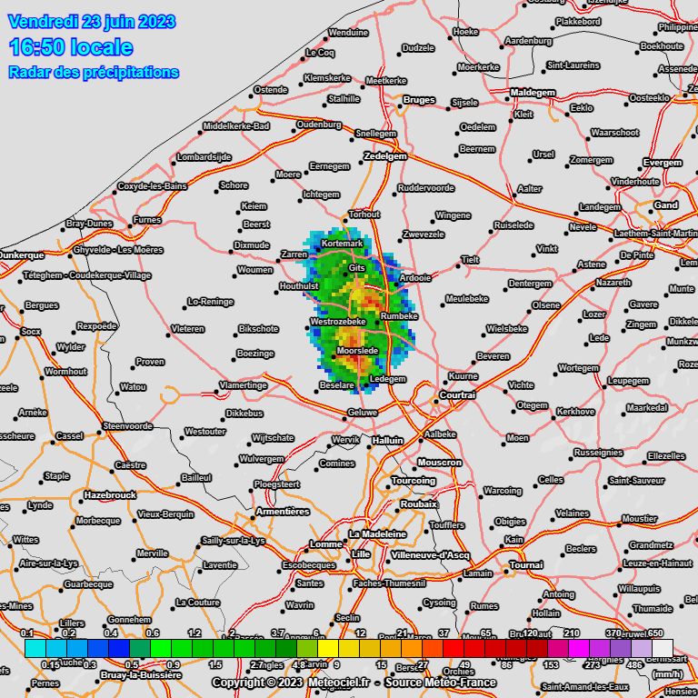 MeteoWard's tweet photo. De bui hangt nu over #Roeselare - #Moorslede - #Beitem. https://t.co/bIXRRAxKlm