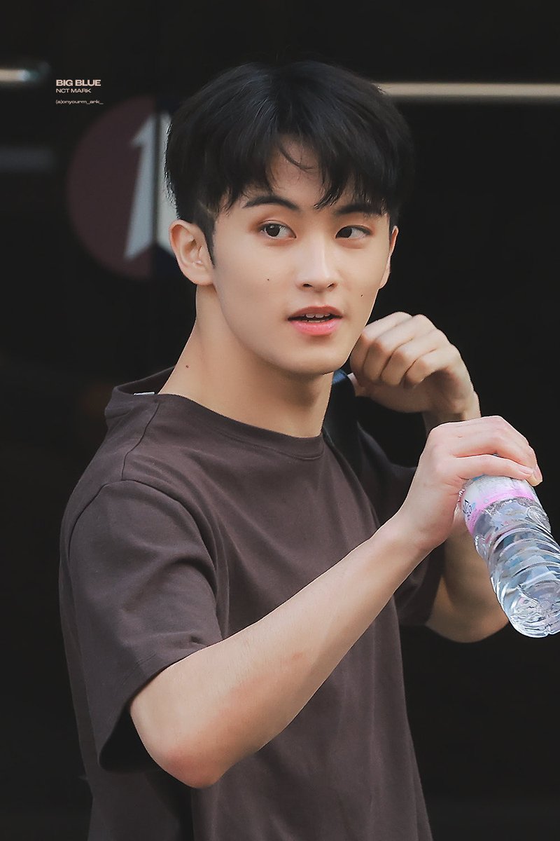 bigbluemark82's tweet photo. 230623 제가 이민형 인데요,,, 
#마크 #MARK #MARKLEE #NCT #NCTDREAM #NCT127 #마버블 #마크버블 https://t.co/WArWc1fzC6