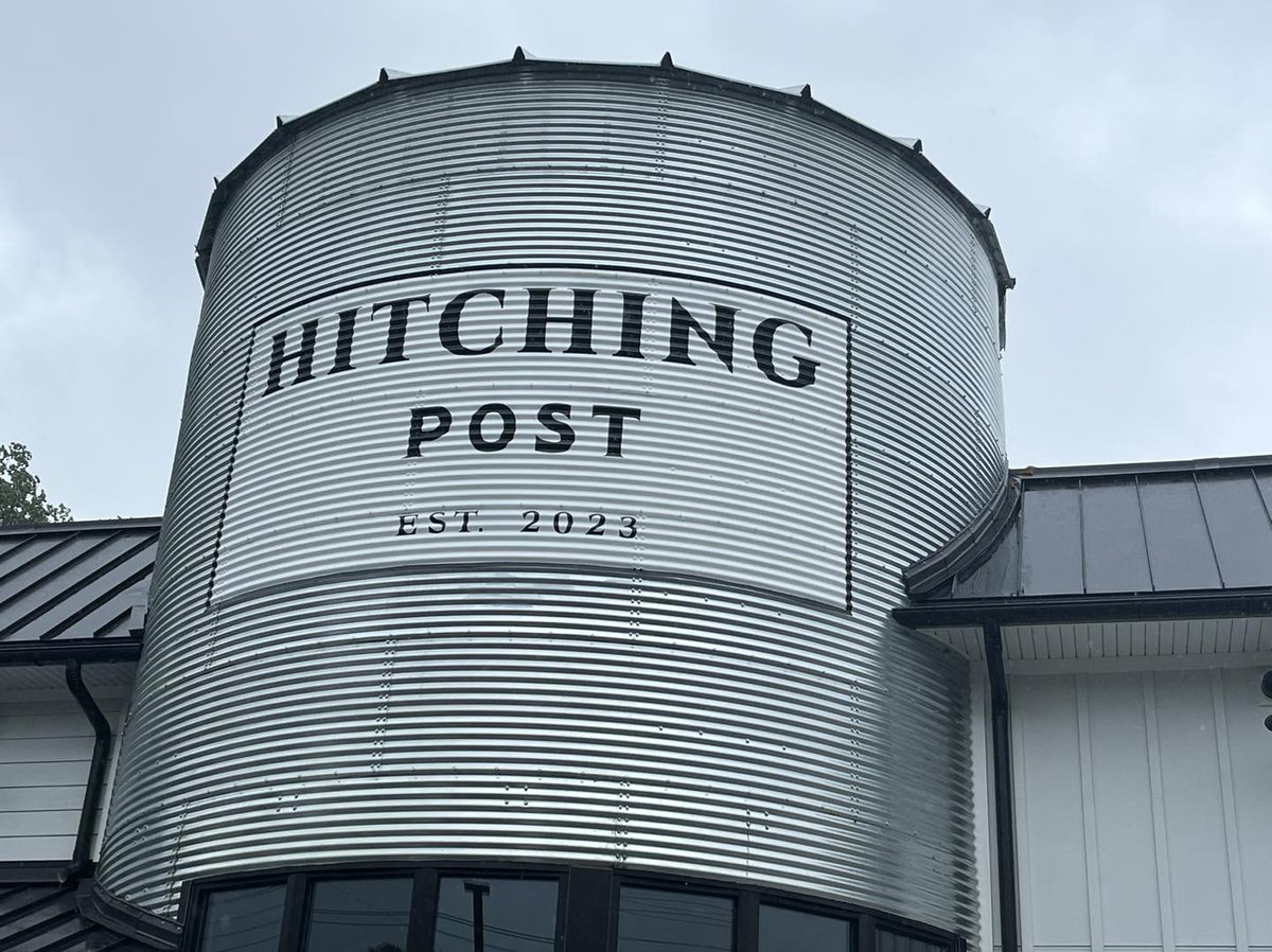 ICYMI, The Hitching Post is complete!

Congrats to <a href="/ReliableConst/">Reliable Contracting</a> &amp; the South County Businessmen, <a href="/SAACChamber/">SouthCounty Chamber</a>  &amp; the Post's 1st bizs: Colonial Electric, Ledos Pizza, Bayside Bull &amp; Lothian Wine - we look forward to including you on our next New &amp; Expanding Bizs List next month!