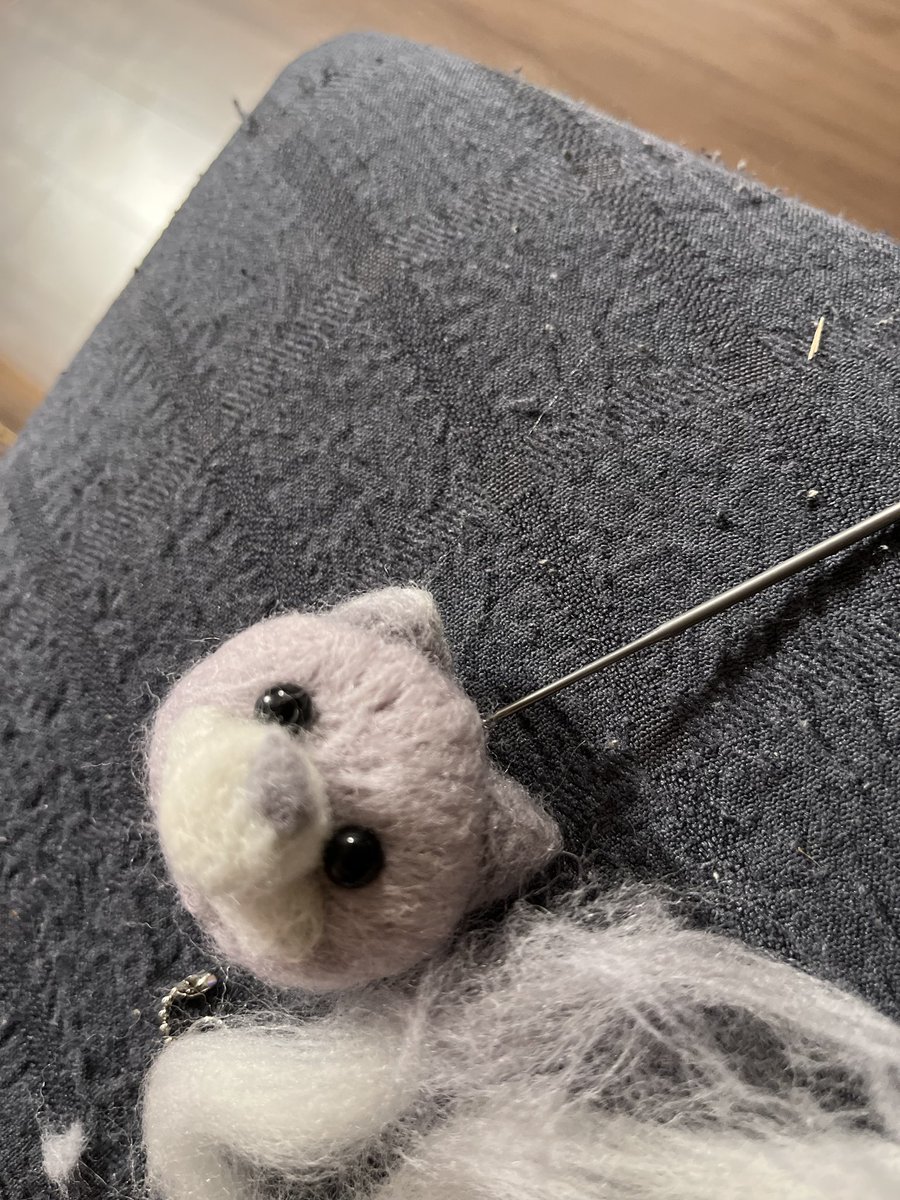 [#카엘]
제가 3시간 동안 열심히 만들었어요 이뻐해 주세요😽❤

#루네이트 #LUN8 #Chael #양모펠트 #고양이