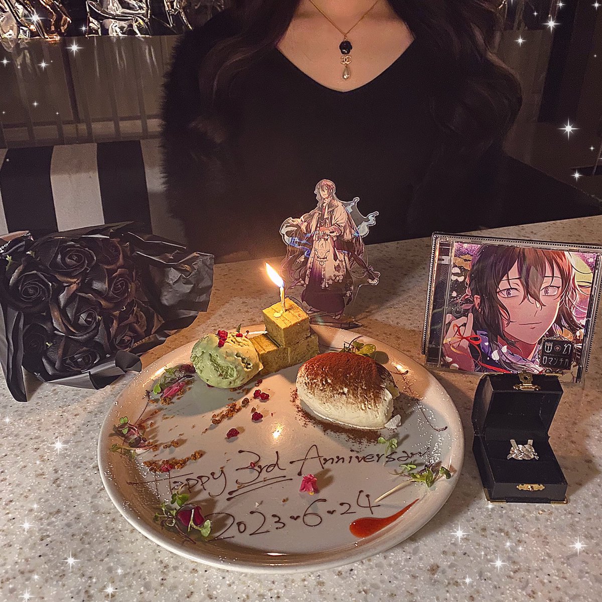 xoxoxli3's tweet image. ୨୧幽幻ロマンチカ  最高潮୨୧
　　3rd Anniversary
第弐の謎✾メリーさん　メリィ

今年もこうやって記念日をお祝いできて嬉しい🥹
メリィが幸せだと思える時間がこれからも続きますように💍🖤

𝟐𝟎𝟐𝟑.𝟎𝟔.𝟐𝟒

#幽幻ロマンチカ　
#幽ロマ 
#最高潮