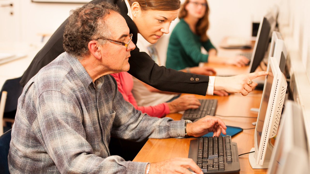 Need to improve employee productivity and ensure they have the necessary skills to succeed? Consider implementing a Learning Management System. artemia.com/blog_post/lms-…  #LMS #EmployeeTraining #Productivity