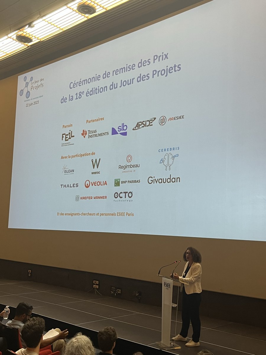 ESIEEPARIS's tweet photo. [#Lauréats] Parmi les projets présentés par nos élèves lors du #JdP @ESIEEPARIS, certains ont retenu l'attention du jury ! 🏆 Découvrez les gagnants.👇 Bravo à tous les élèves pour leur implication et merci aux tuteurs, membres du jury et partenaires ! https://t.co/FcyhEkntTi @ https://t.co/y5B0LiU8fN
