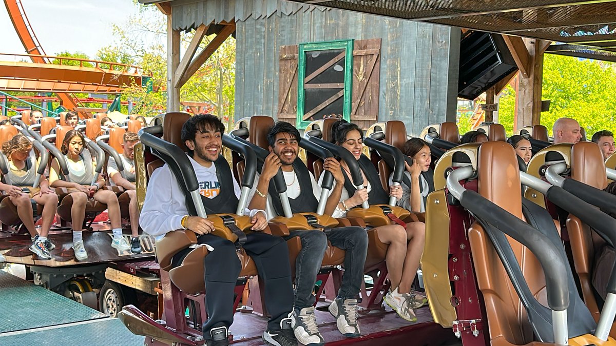 On May 28, 2023, Niagara College – Toronto (NCT) Student Services took students to visit Canada’s Wonderland, Canada’s largest amusement park! Students had a blast kicking off summer with thrilling rides and fun attractions! 🎡🎢
 #Fun #CanadasWonderland