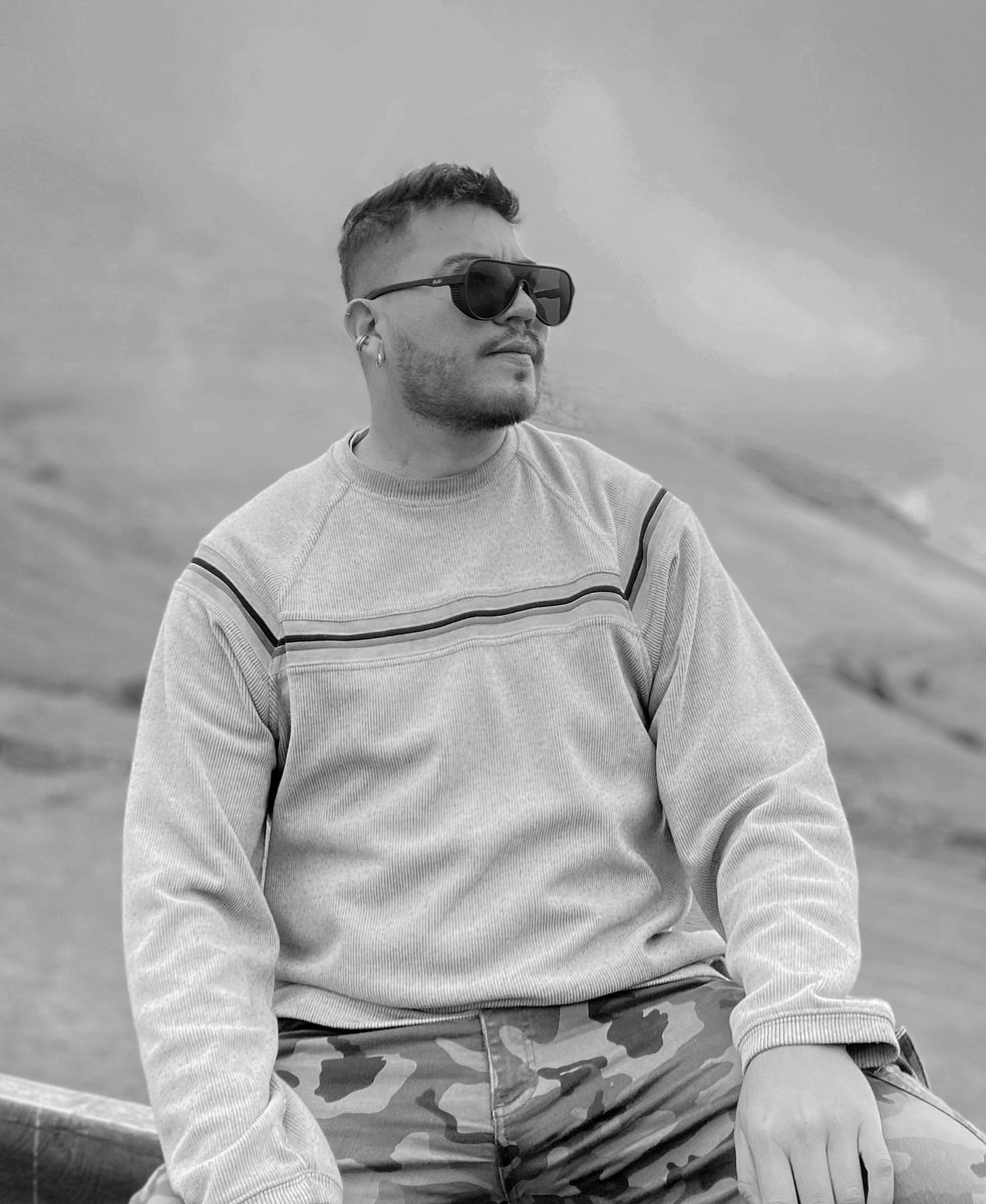 chiconiggga's tweet photo. Las gafas me quitan lo feo. 🥸 https://t.co/MIIxEnZr9P