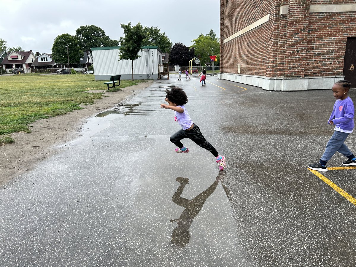 No boots, no problem. Jump OVER the puddles!