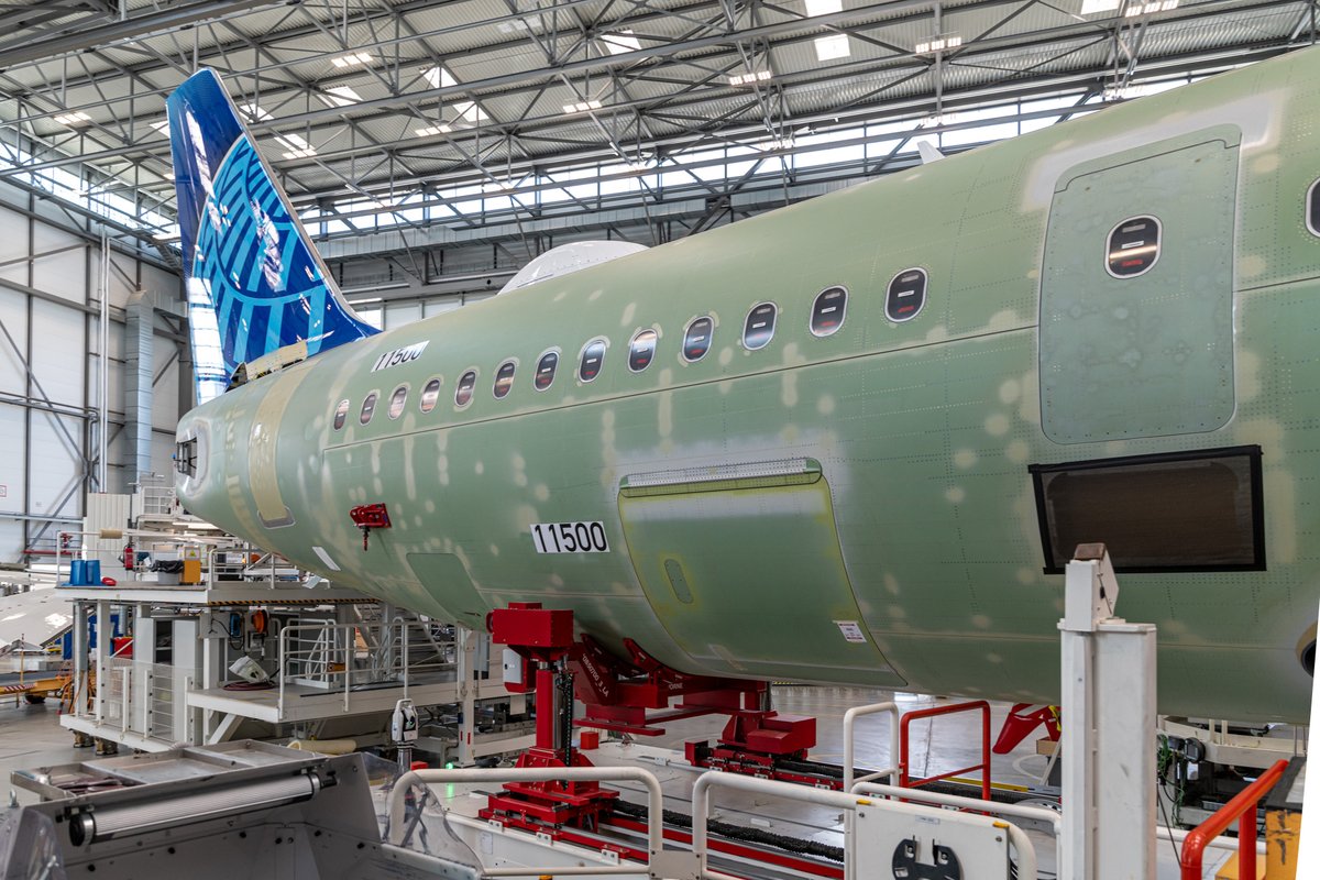 United Airlines tweet media