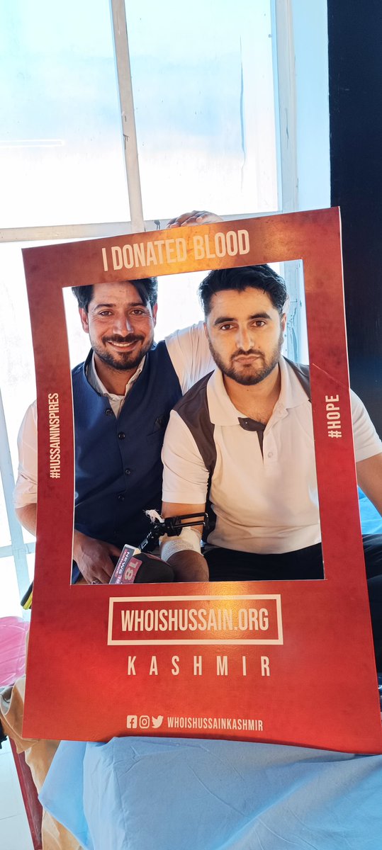 The journalists that had come to cover our blood drive ended up donating blood ❤️❤️❤️. More power to you guys @AabidHjourno #worldblooddonorday #donatebloodsavelives #HussainInspires #WhoIsHussain