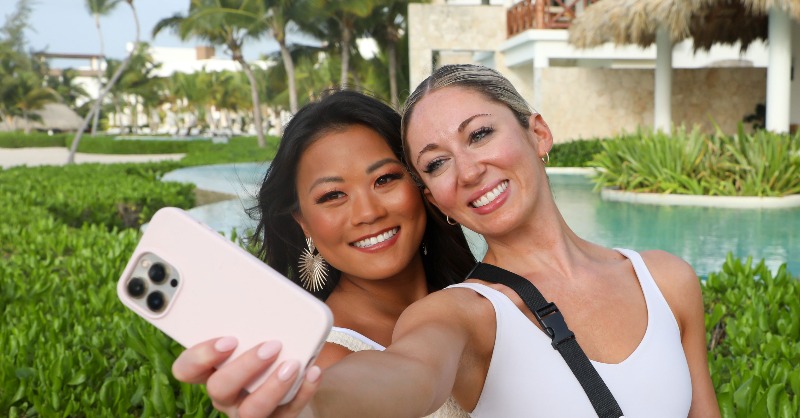 PatsCheer's tweet photo. Our favorite photos from day 3 @secretsresorts: