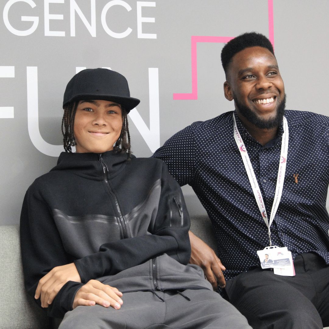 NFFC_Community's tweet photo. Students from @StoneSoupAcad engage in a @thinkbiggoals Social Media Masterclass at @Ideagen_ 👨‍💻📷

📖Read more on the blog 
👉https://t.co/jpZWGlCfeA

#NFFC https://t.co/vnS6Srm0ci