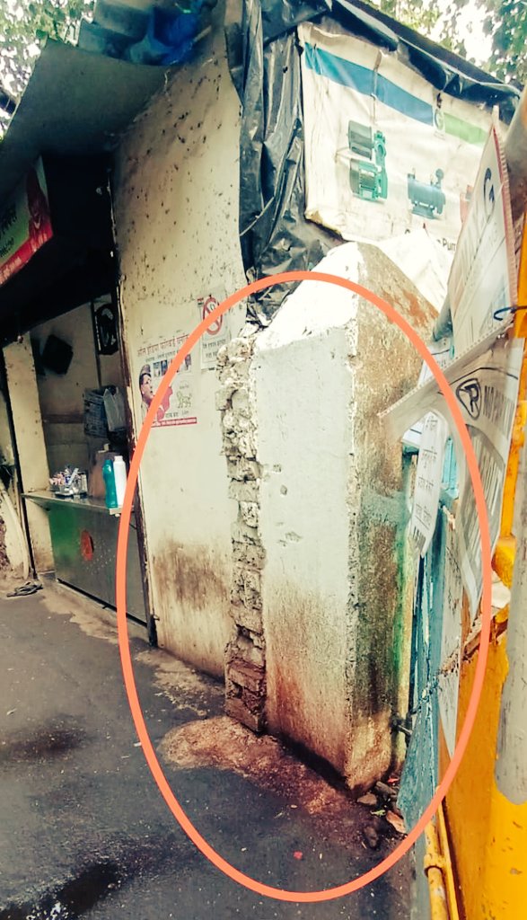 GhatkoparSavior's tweet photo. @nileshktrivedi @Dev_Fadnavis @ParagShahBJP @mybmc @mybmcWardN @MumbaiPolice This Location is Exactly near Parikh Hospital and its making area very untidy and ill full,Please help this needed to be stoped, some hard scolding needed, @mybmc @mybmcWardN @mybmchealth https://t.co/Di9x7qf3V9