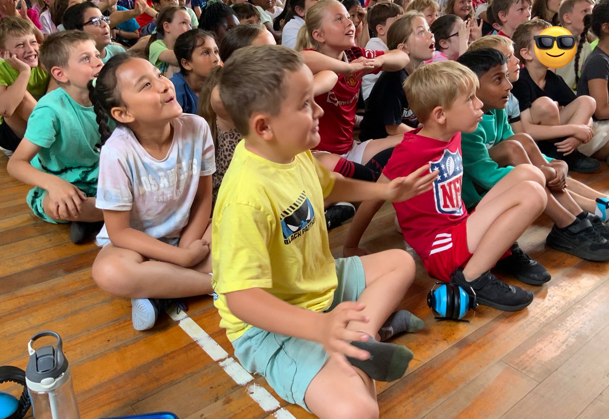 Year3SouthCamPr's tweet image. Year 3 and 4 had a fantastic end to STEM week today with a explosive assembly from Genie Lab! #welovesouthcamberley #STEMweek