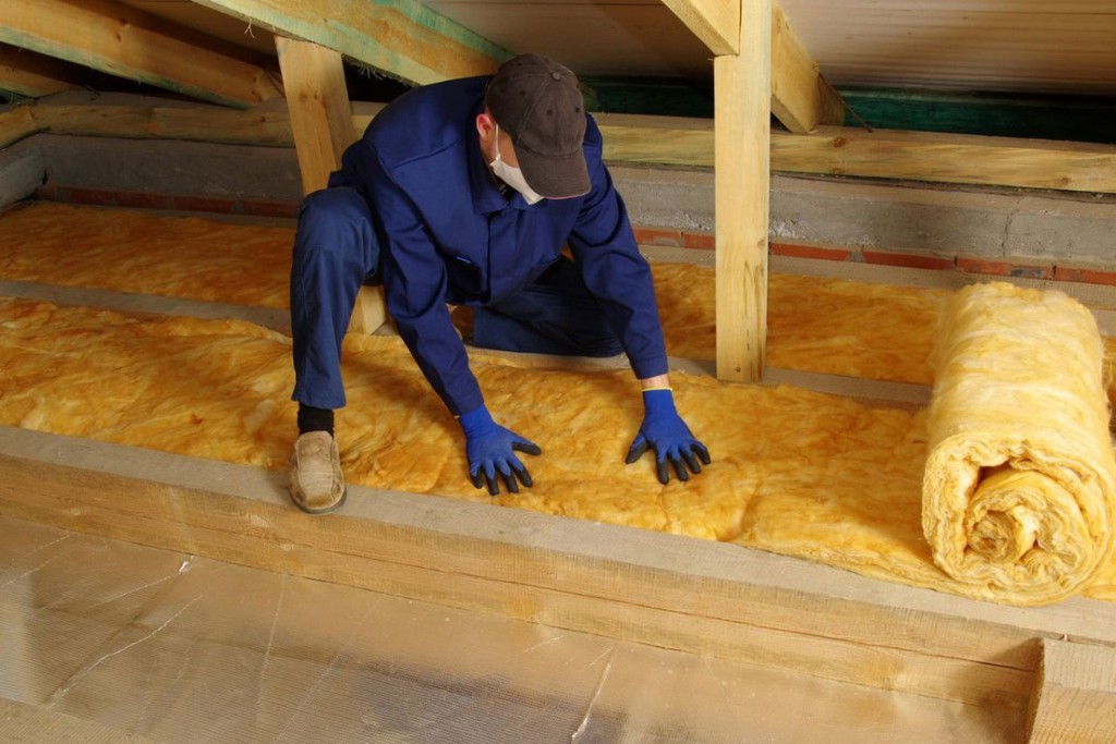 By not allowing heat to escape through the roof easily, loft insulation can keep the room below warm and comfortable for a longer time and regulate heat during scorching summers.

Read more 👉 lttr.ai/ADMdx

#UltimateGuide #InstallingInsulation #MaximumBenefits