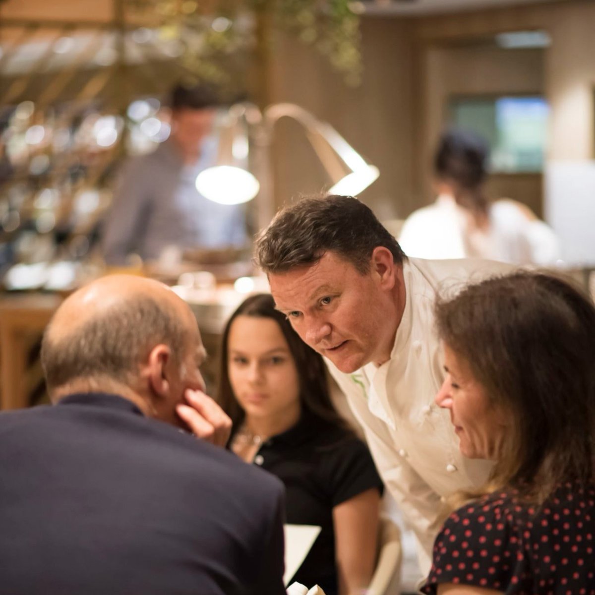 Embark on a remarkable weekend #brunch experience at #TheoRandall at the InterContinental, where indulgence knows no bounds. Savour the delights of our exquisite menu accompanied by endless pours of #Prosecco, #Negroni, or #AperolSpritz. bit.ly/442RtAR