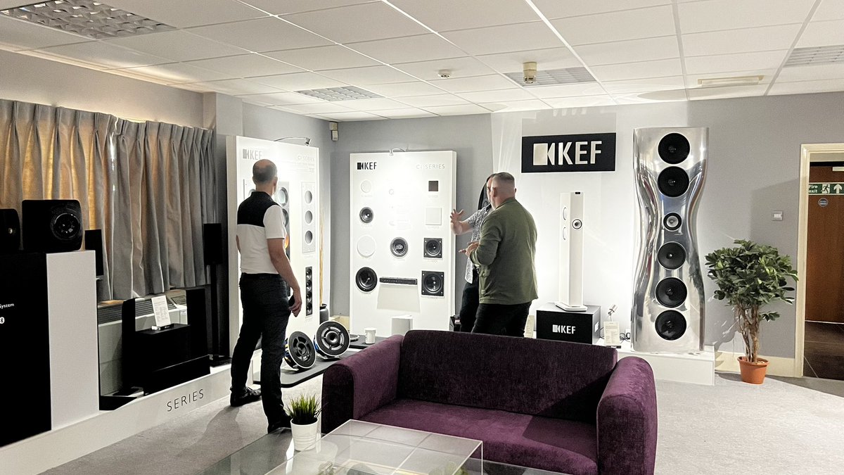 Immersive Cinema Rooms tweet media