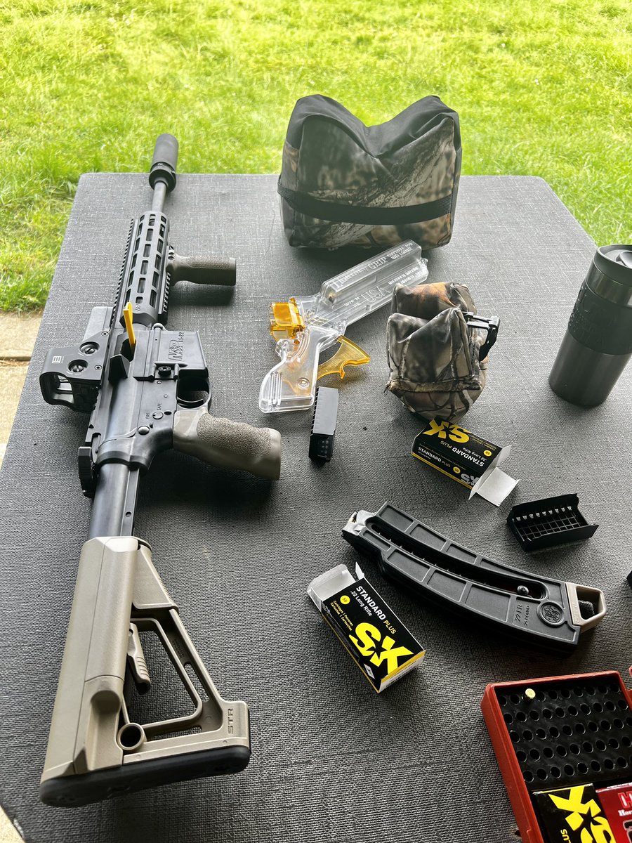 AirGunner3's tweet photo. Great day at the outdoor range in the UK testing my #aseutra mod on my @Smith_WessonInc with @Magpul and @EOTECHInc extras. https://t.co/tO9ogyI2MC