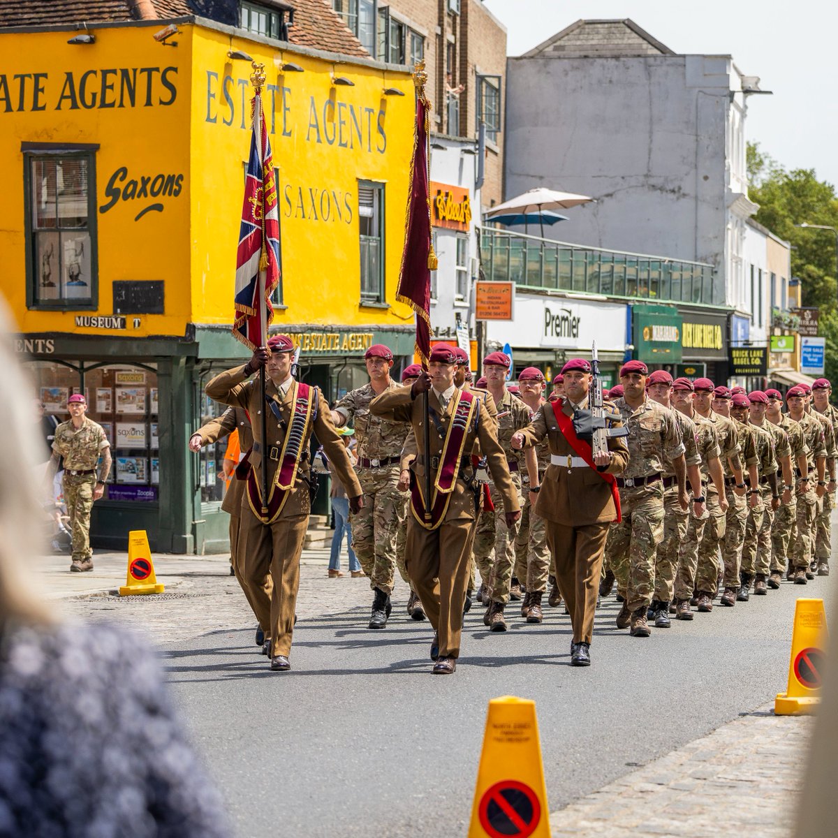 Ahead of today's national #ArmedForcesDay event in Falmouth, @16AirAssltBCT embraced that spirit as they exercised their freedom of Colchester this week.

Read more about it ➡️ army.mod.uk/news-and-event…

#ArmedForcesWeek #SaluteOurTroops