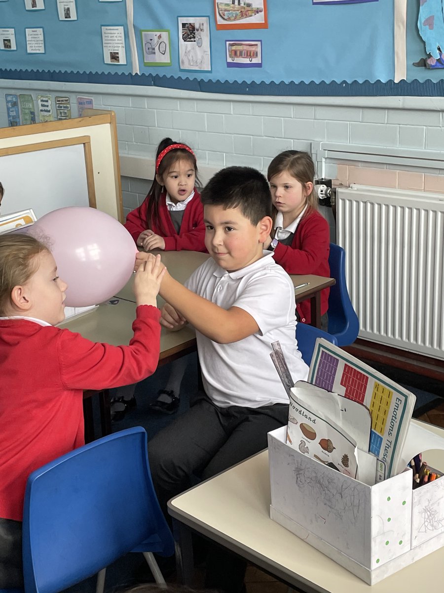 During their PSHE lesson 2CO were given a tricky task that required them to transfer an untied balloon around the room without it deflating. We had lots of laughing & giggles! The key focus was ‘perseverance’. The class showed lots of perseverance throughout to achieve our goal!