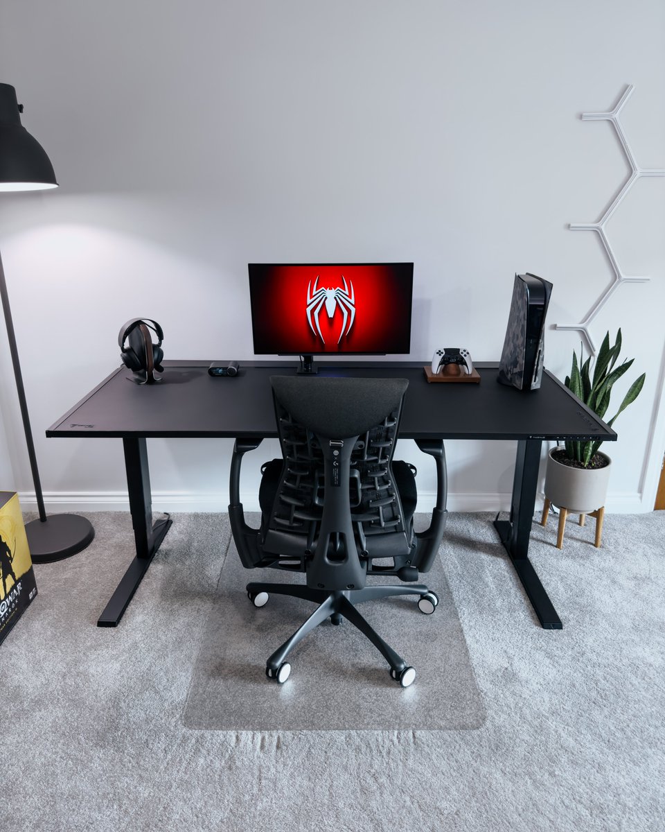 SpawnPoiint on Twitter "My Gaming Desk Setup is now complete! All this for a PS5 🫡"