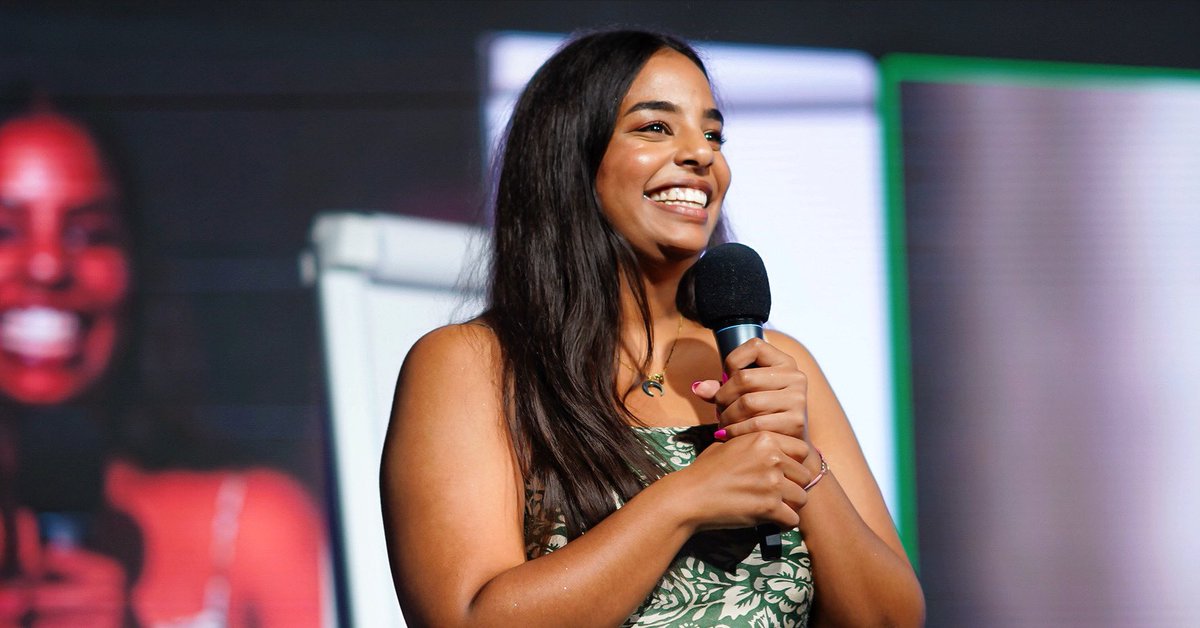 Embrace your voice,elevate your game, and shine brighter than ever before. ✨💫

Helping people from all around the world to find their voice, gain more confidence, and impact people with their message. 🌍❤️

#speakyourpower #steppingintomylight #youhaveamessage