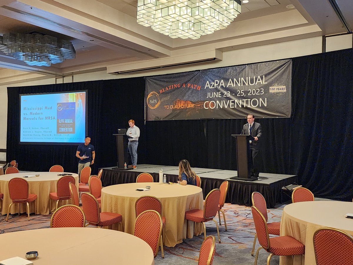 The Great Debate on whether we should continue using vancomycin at the AzPA Annual Convention by Dr. Volcker, Dr. Vogler, and Dr. Huang. @Vanthida_Huang @avogue22 @Svolker88 @azpharmacy #IDTwitter #TeamVanco