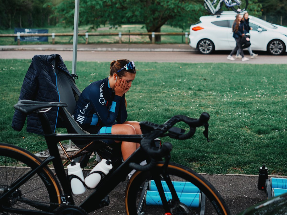 Conquistacc's tweet image. Aspiring young bike racer @evelynfield06 updates her blog, as she juggles life as a first year junior - training &amp;amp; racing for @jrc_team while trying to pass high school exams ...
conquista.cc/blogs/blog/the…