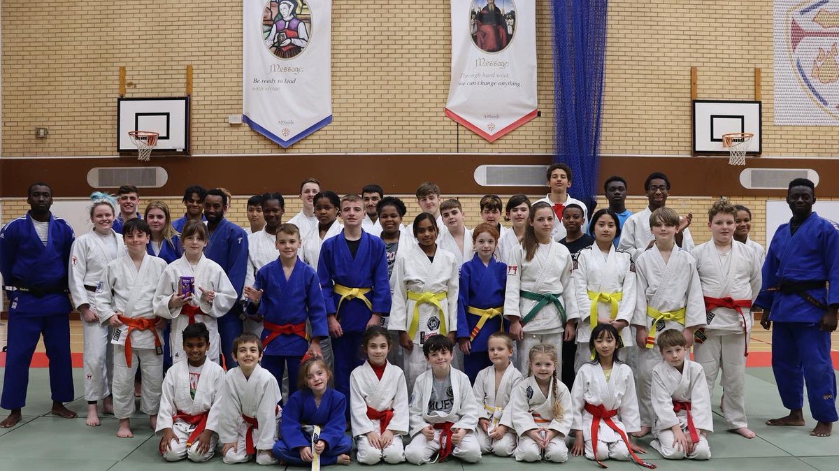 HackneyJudo's tweet image. Excited for our upcoming Summer Judo Training Camp next month 😊

All are welcome Book your place now and train with with experienced coaches and players from Hackney JC and LYG 2023 winners from All Saints Judo Academy 🏆🏆

4 hrs each day packed with fun and learning 😊

#judo
