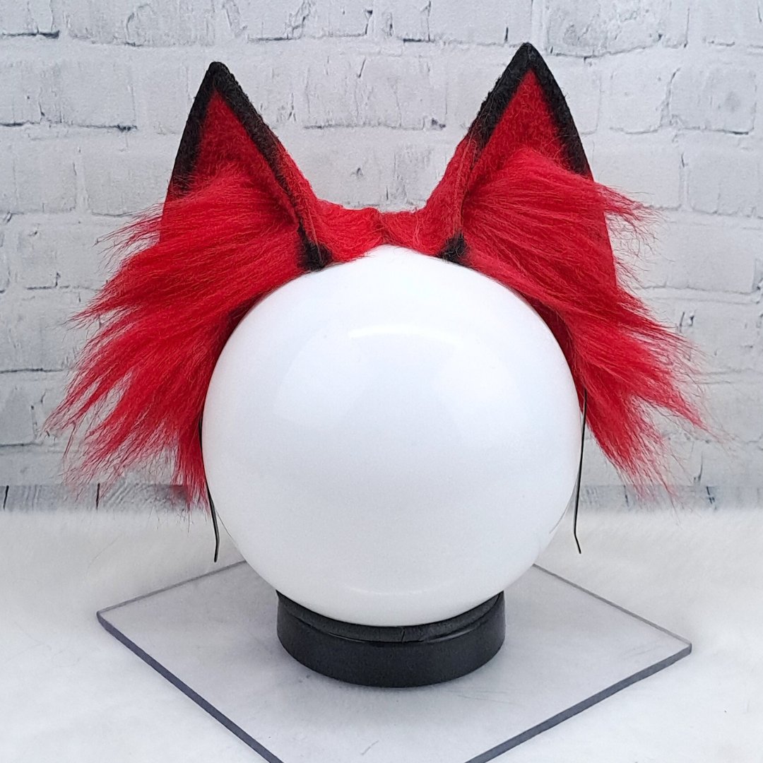 thewaifustore's tweet photo. My Hero Academia Cosplay with these vibrant red Kirishima Wolf Ears. #cosplay #bhna #mha #myheroacademia #kirishima #handmade #sinpai #thewaifustore https://t.co/SAXqfsQBed