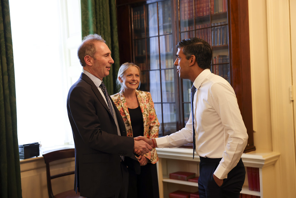 I also met @Amazon CEO @AJassy this week.

We covered a lot from AI development to supporting our creative sector.

Amazon have invested more than £4.2 billion in British creative industries since 2010 – I'm pleased they are backing future talent with 100 new apprenticeships.