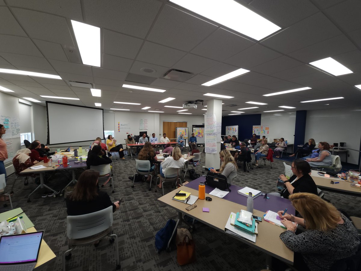MuslimM9841's tweet photo. Day 4 ended strong with a discussion panel where we learned from Muslim parents and students. Their personal experiences in the Midwest and within the education setting were eye-opening and inspiring for our upcoming curriculum work. ✍
#muslim_american_curriculum https://t.co/702G5L47aw