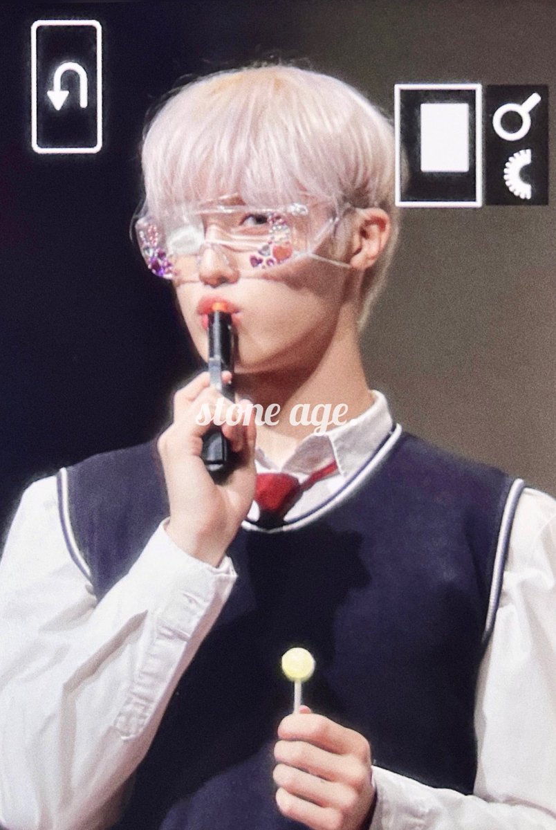 010908kr's tweet photo. 230624 #CIX #현석 #윤현석 

아퓨띠망🥺 https://t.co/4by9jFt67k