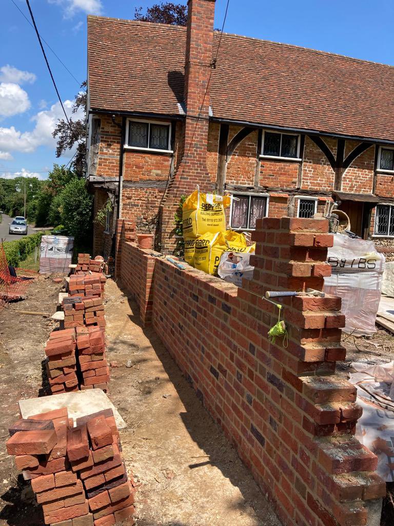 After months of planning, heritage statements, planning applications, sample panels and general worries, last week we finally kicked off a new heritage quality brick wall build onto this timber framed listed cottage in Bourne End.
#BrickWork #BrickAndFlint #BourneEnd #Heritage