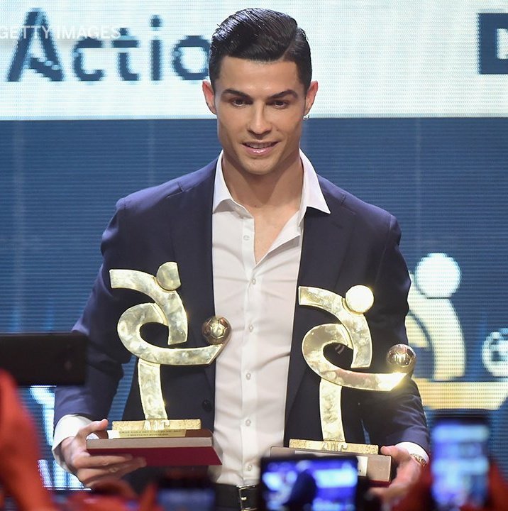 Player of the year award after 2 seasons in respective leagues:

🇦🇷 Messi in France: 0
🇵🇹 Ronaldo in Italy: 2