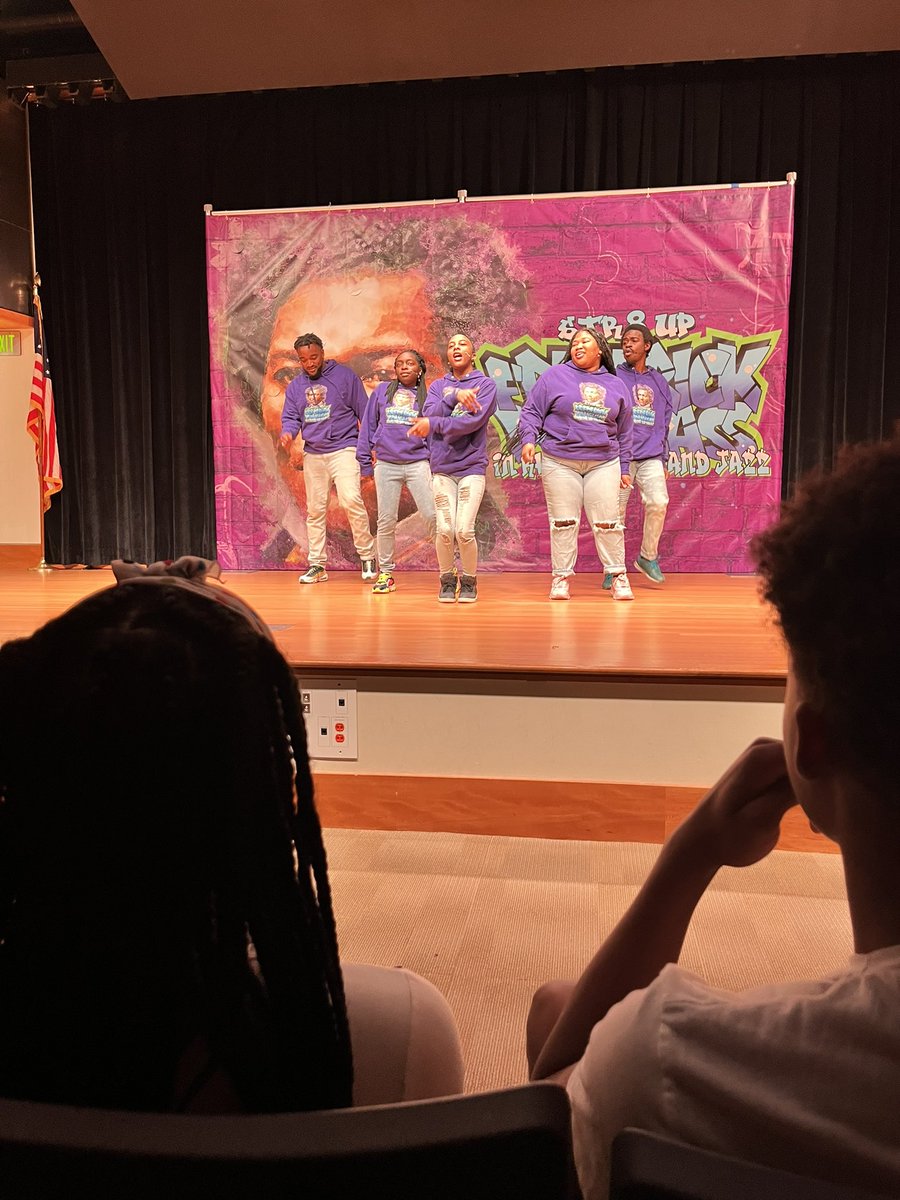 Blown away by the Str8 Up Frederick Douglass performance @IndianaMuseum by @act_1990 Thank you to our summer school admin Ms Rogers for planning the trip! YMP started our week w a lesson on Black Excellence & Resistance for Juneteenth. This was a perfect grand finale. #WeAreWayne https://t.co/ZXkbSg1ja5