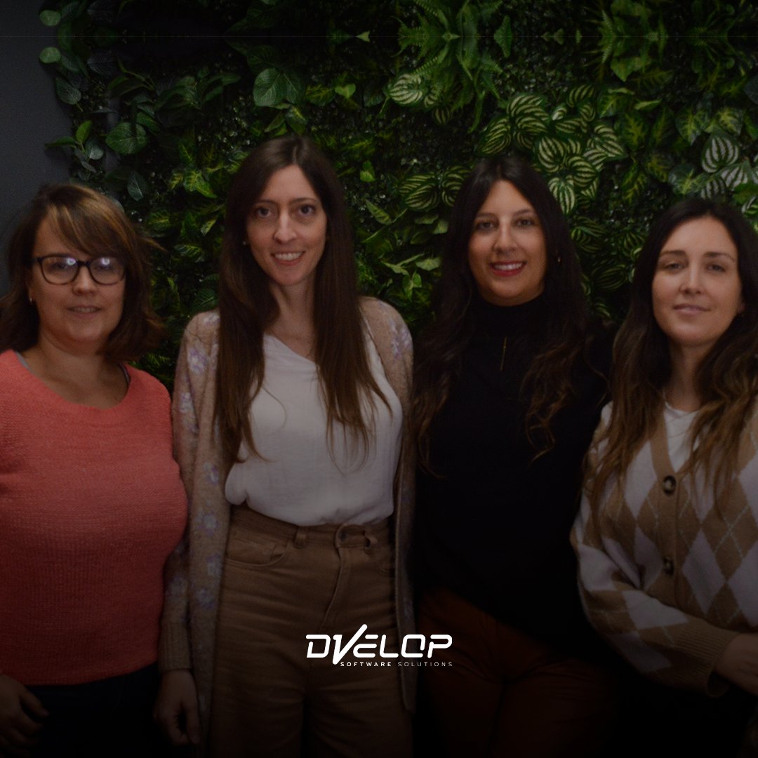 Solo 3 de cada 10 mujeres en Latinoamérica y el Caribe eligen estudiar ciencia, tecnología o ingeniería (ONU). En DVelop, queremos reconocer el trabajo de nuestras ingenieras <a href="/paugallotti/">Paula Gallotti</a>, <a href="/YessikaRobaina/">Yessika Robaina</a>, <a href="/SofiaMaiolo/">Sofia Maiolo</a> y <a href="/alveuge/">Eugenia Alvarez</a> de <a href="/workwithplus/">WorkWithPlus</a> que impulsan esta profesión. 🙌