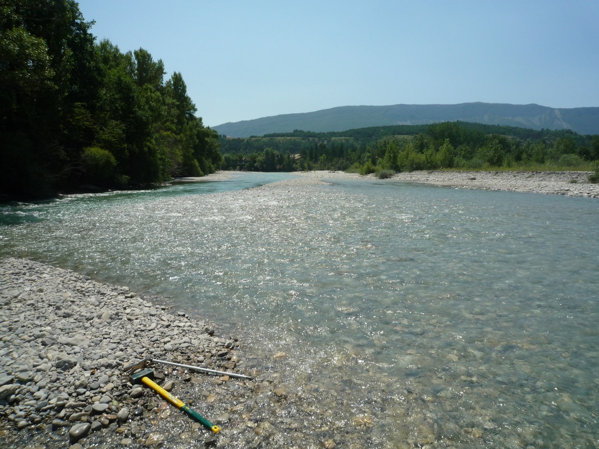 Interested in #eDNA, #DryingRiverNetworks, #Biodiversity? We are looking for #MSCA applicats to analyse a unique dataset from #BiodiversIRES, @1000IRP: >100 #IRES in 22 countries sampled for #Soil #Water #Sediments. Contact me, @r_sarremejane, @KlementTockner, @DvonSchiller.