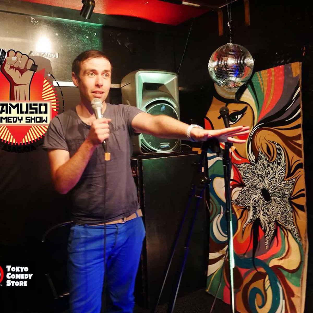 FLASHBACK FRIDAY!
David on stage for at the Tokyo Comedy Store in Japan!

#flashbackfriday #extremeimprov #improv #improvisation #impro #FBF #improvcomedy