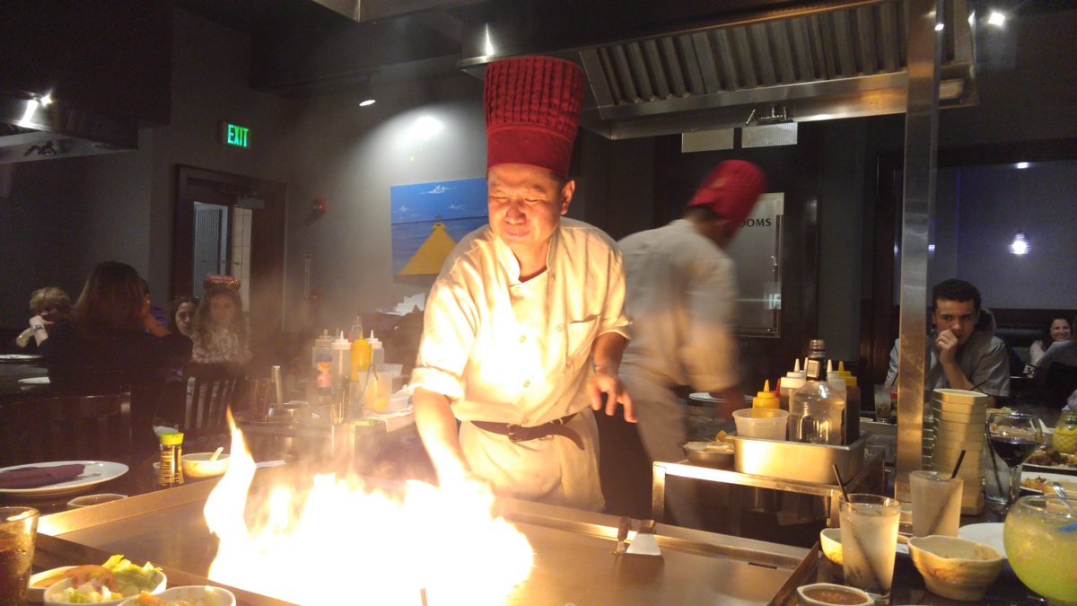 ShopSquare1Mall's tweet photo. From Hibachi, to Hot Pot and Sushi, Tokyo Japanese Steakhouse has something for everyone! https://t.co/WtJmiIbVOv