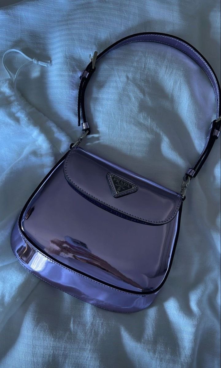SelectOutfit's tweet image. prada bag