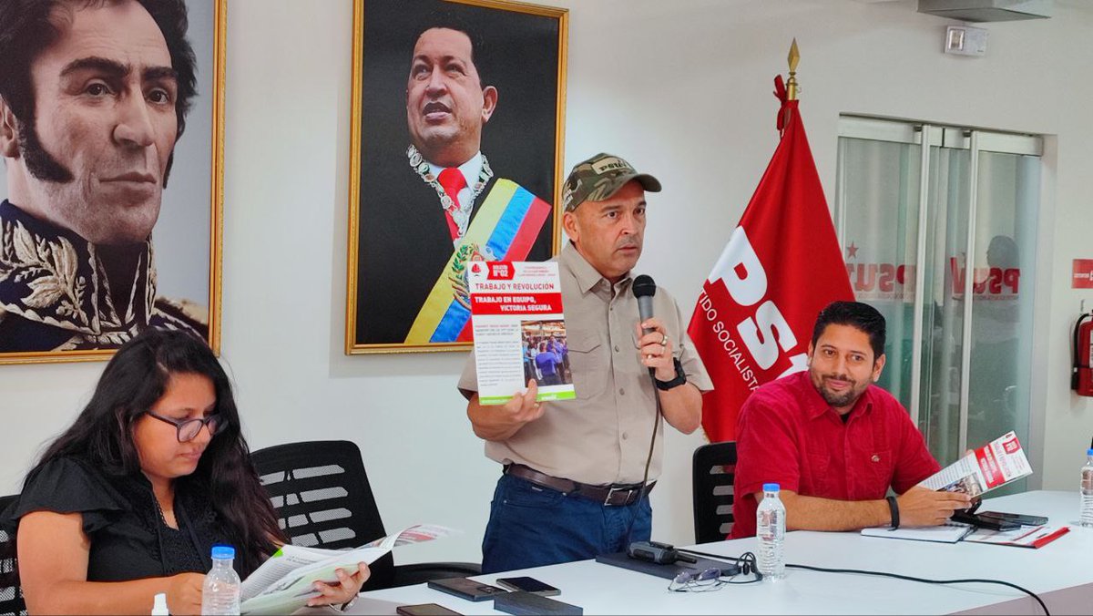 Tenemos que acelerar el trabajo organizativo para la reelección del Presidente <a href="/NicolasMaduro/">Nicolás Maduro</a>; para ello hasta el último lugar donde haya un trabajador@, deberá llegar nuestro mensaje político que garantice a un obrero hijo de Chávez al frente del destino de nuestro país.