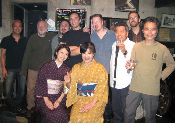 Santa Sprees tweet media