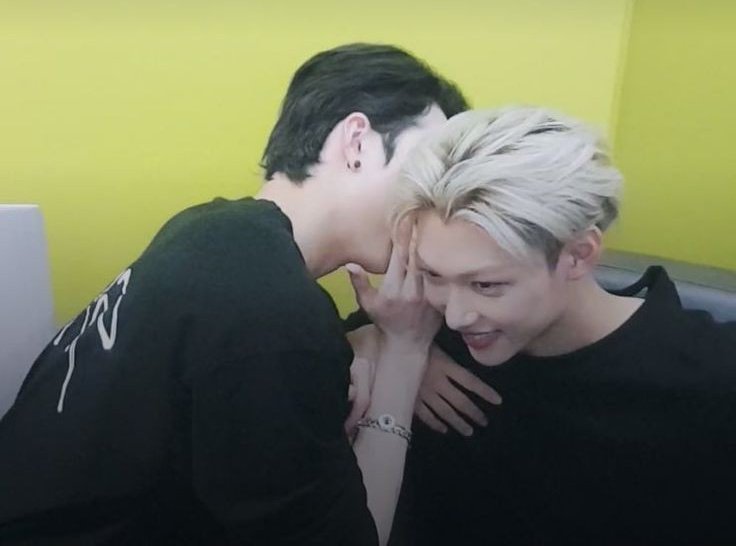 lilyyum0's tweet photo. ;Boyfriend rules
 From Chris and fell'nya
🐺🐣 https://t.co/FojyTRIrLf